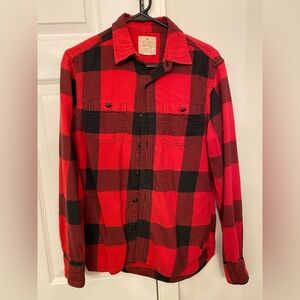 American Eagle Outfitters Red and Black Buffalo Plaid Flannel Shirt